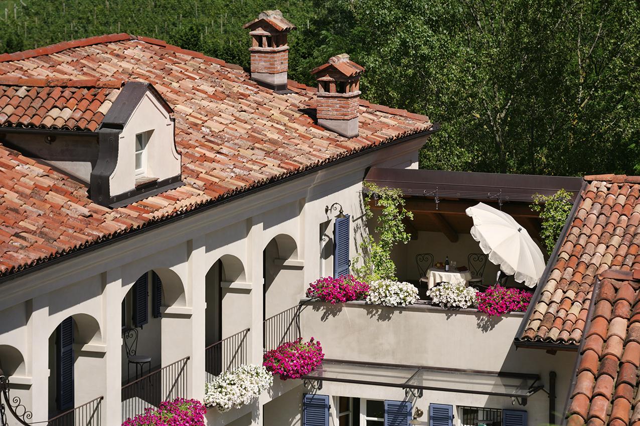 Marcarini Agriturismo Neviglie Exterior photo