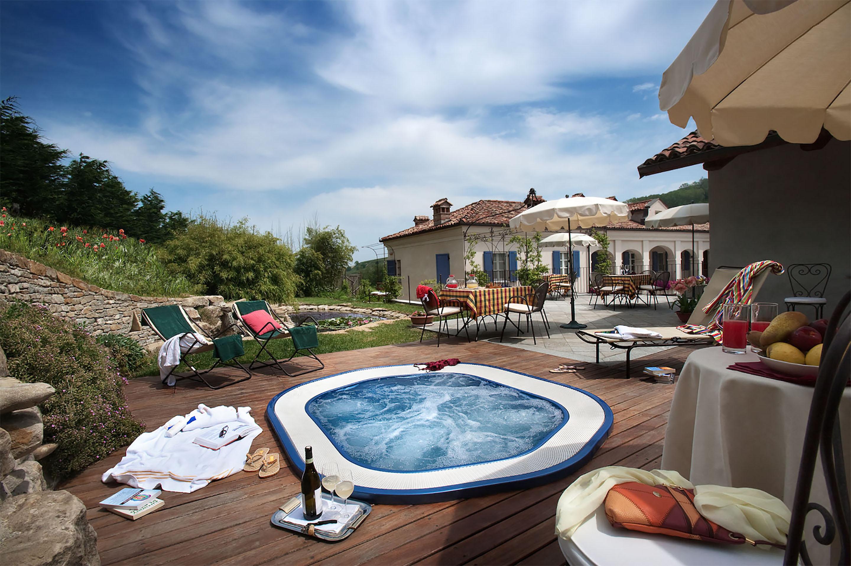Marcarini Agriturismo Neviglie Exterior photo