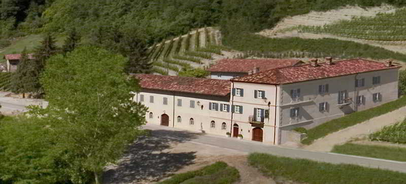 Marcarini Agriturismo Neviglie Exterior photo