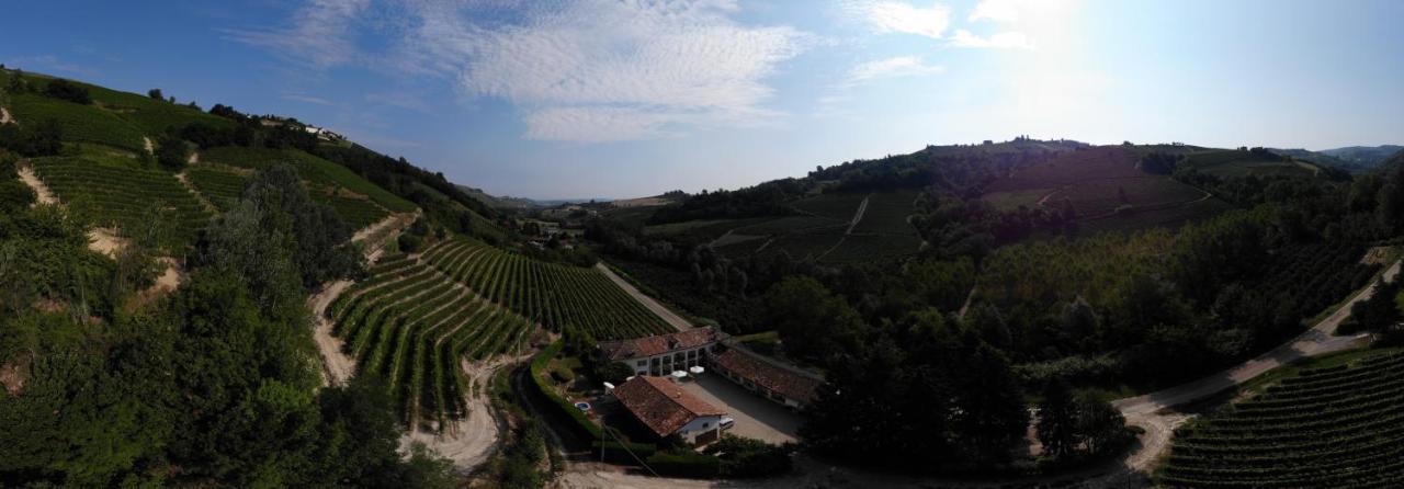 Marcarini Agriturismo Neviglie Exterior photo